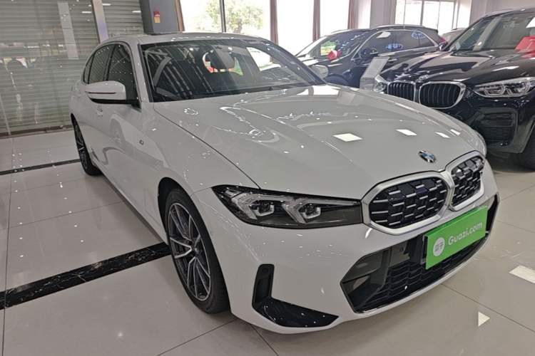 Used BMW 3 Series 2023 325Li M Sport Package Front Right 45 Deg