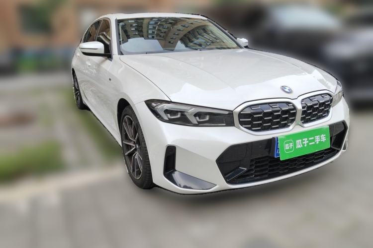 Used BMW 3 Series 2023 325Li M Sport Package Front Right 45 Deg