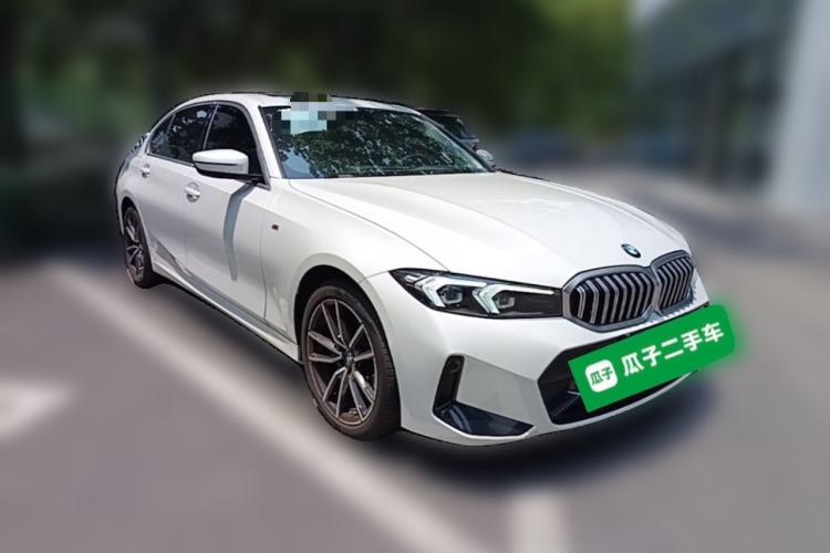 Used BMW 3 Series 2023 320Li M Sport Package Front Right 45 Deg