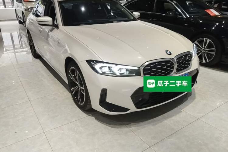 Used BMW 3 Series 2023 325i M Sport Package Front Right 45 Deg
