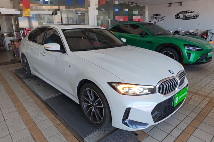 Used BMW 3 Series 2023 320Li M Sport Package Front Right 45 Deg