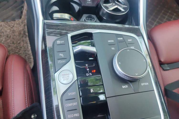 Used BMW 3 Series 2023 325Li M Sport Package Gear Lever