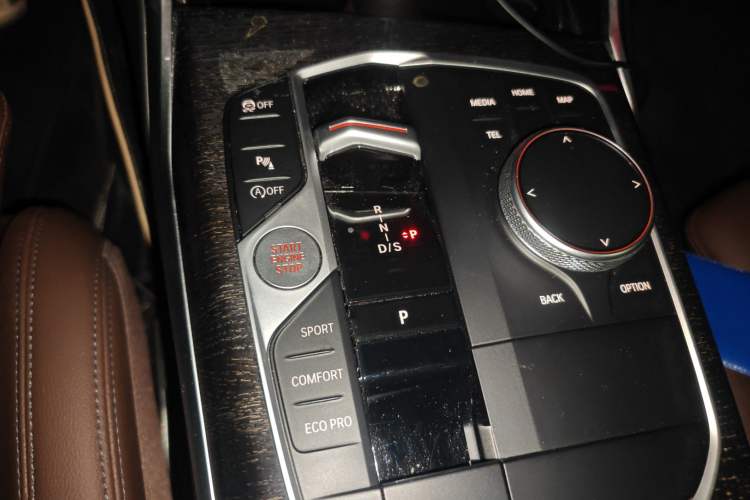Used BMW 3 Series 2023 325Li M Sport Package Gear Lever