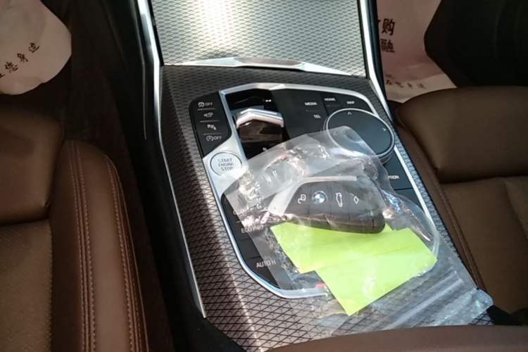 Used BMW 3 Series 2023 325Li M Sport Night Edition Package Gear Lever