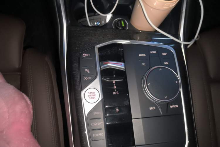 Used BMW 3 Series 2023 325Li M Sport Package Gear Lever