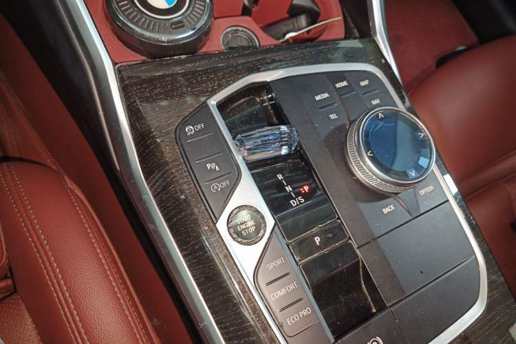 Used BMW 3 Series 2023 325Li M Sport Package Gear Lever