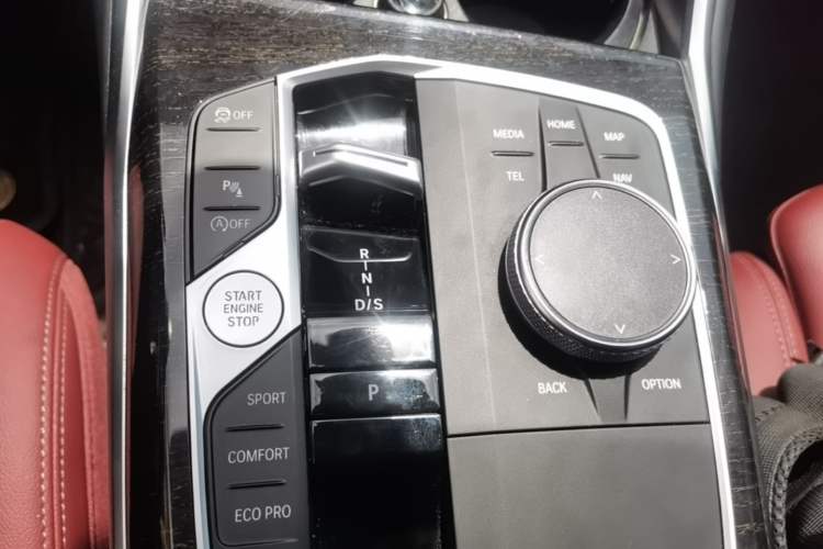 Used BMW 3 Series 2023 325Li M Sport Package Gear Lever