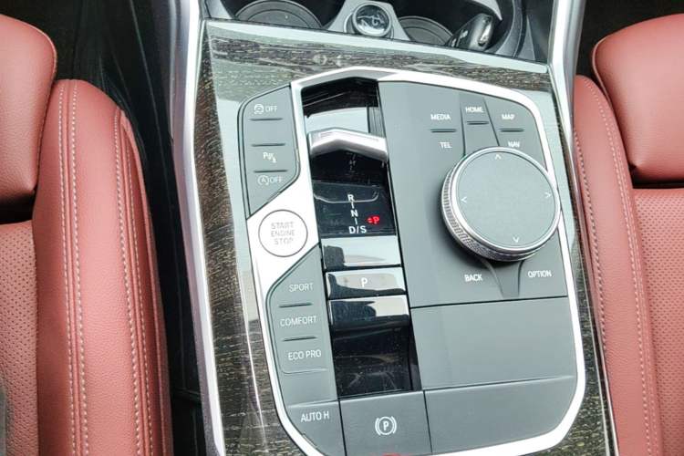 Used BMW 3 Series 2023 325Li M Sport Package Gear Lever