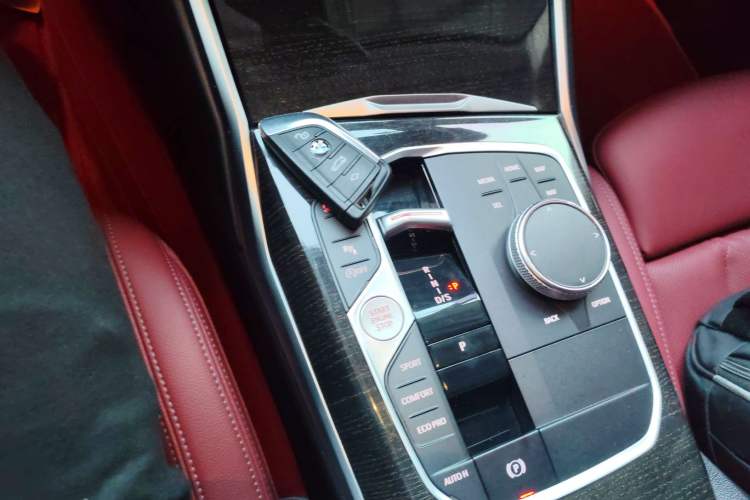 Used BMW 3 Series 2023 325Li M Sport Package Gear Lever