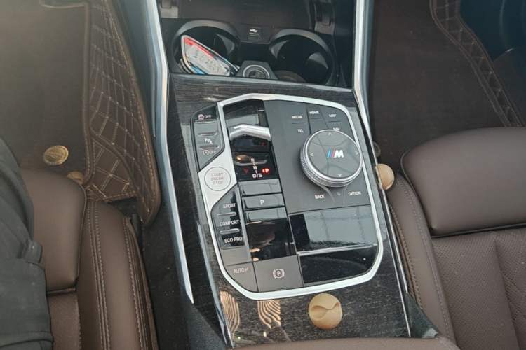 Used BMW 3 Series 2023 325Li M Sport Package Gear Lever