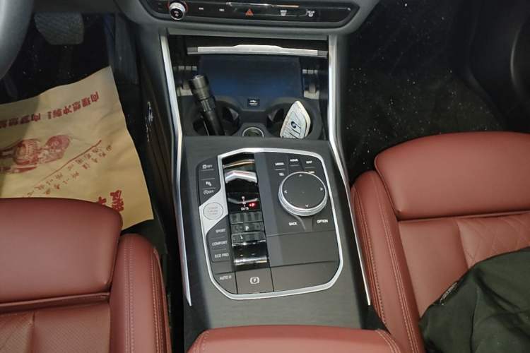 Used BMW 3 Series 2023 325i M Sport Package Gear Lever