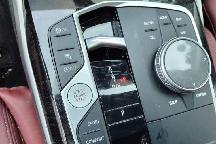 Used BMW 3 Series 2023 325Li M Sport Package Gear Lever
