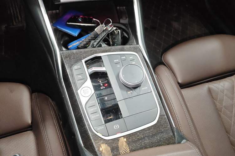 Used BMW 3 Series 2023 325Li M Sport Package Gear Lever