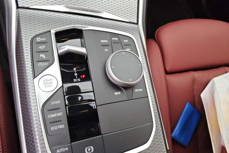 Used BMW 3 Series 2023 325Li M Sport Night Edition Package Gear Lever