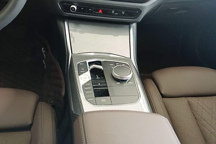 Used BMW 3 Series 2023 325Li M Sport Package Gear Lever