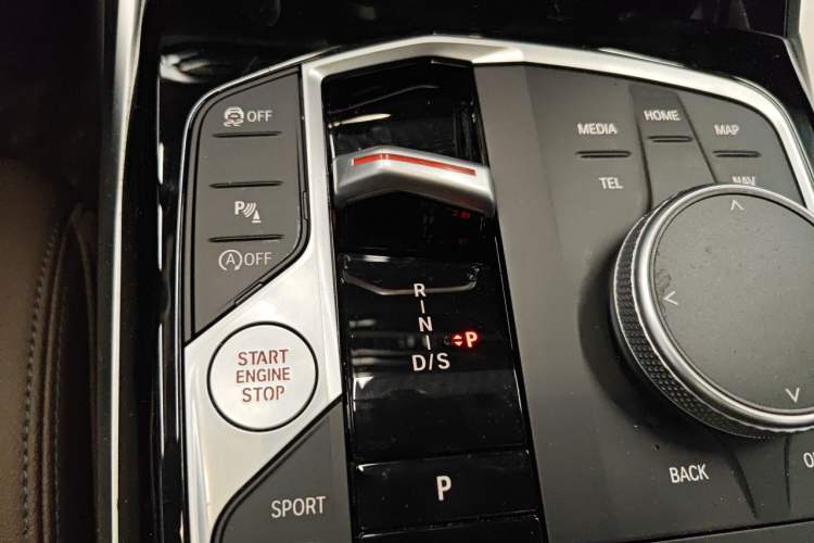 Used BMW 3 Series 2023 320Li M Sport Package Gear Lever