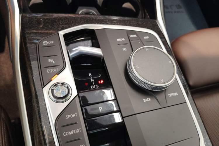 Used BMW 3 Series 2023 325Li M Sport Package Gear Lever