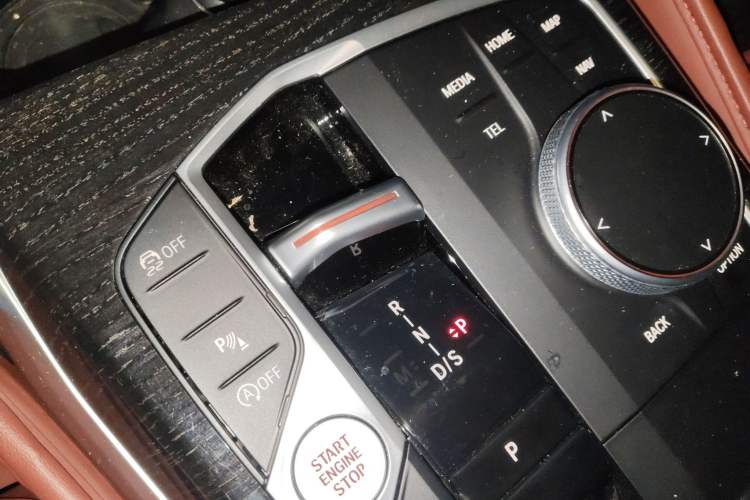 Used BMW 3 Series 2023 325Li M Sport Night Edition Package Gear Lever