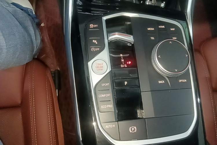 Used BMW 3 Series 2023 320Li M Sport Package Gear Lever