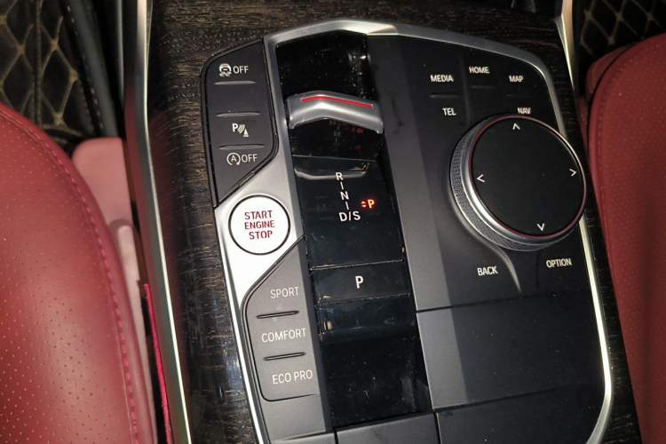 Used BMW 3 Series 2023 325Li M Sport Package Gear Lever