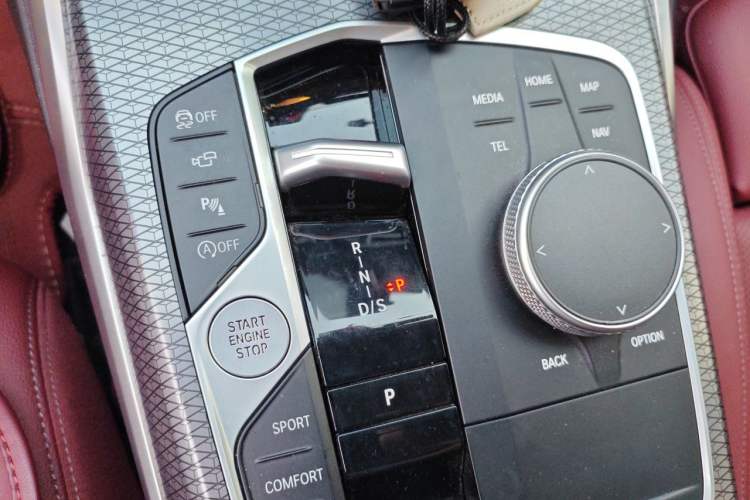 Used BMW 3 Series 2023 325Li M Sport Night Edition Package Gear Lever