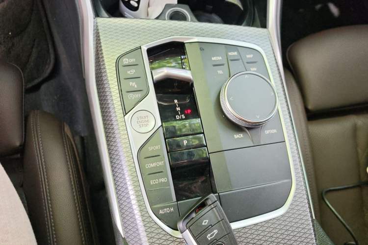 Used BMW 3 Series 2023 325Li M Sport Night Edition Package Gear Lever