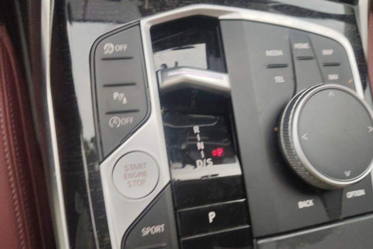 Used BMW 3 Series 2023 325Li M Sport Package Gear Lever
