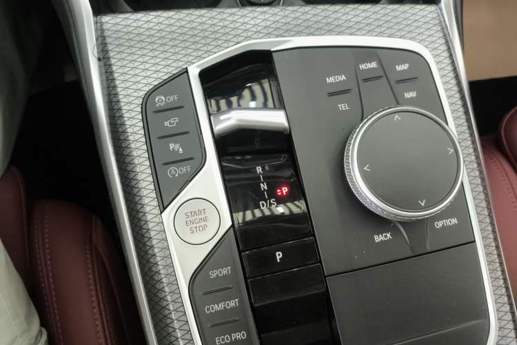 Used BMW 3 Series 2023 325Li M Sport Night Edition Package Gear Lever