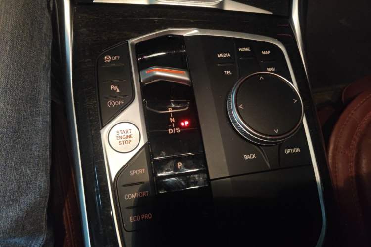 Used BMW 3 Series 2023 325Li M Sport Package Gear Lever