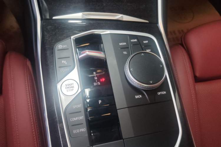 Used BMW 3 Series 2023 320Li M Sport Package Gear Lever