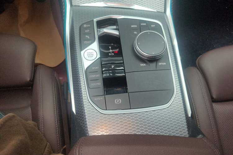 Used BMW 3 Series 2023 325Li M Sport Night Edition Package Gear Lever