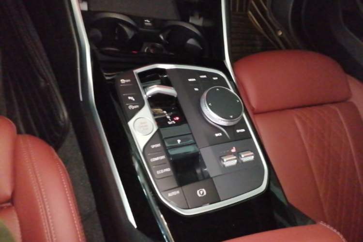 Used BMW 3 Series 2023 320Li M Sport Package Gear Lever