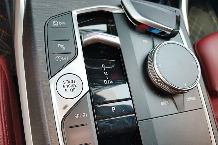 Used BMW 3 Series 2023 325i M Sport Package Gear Lever