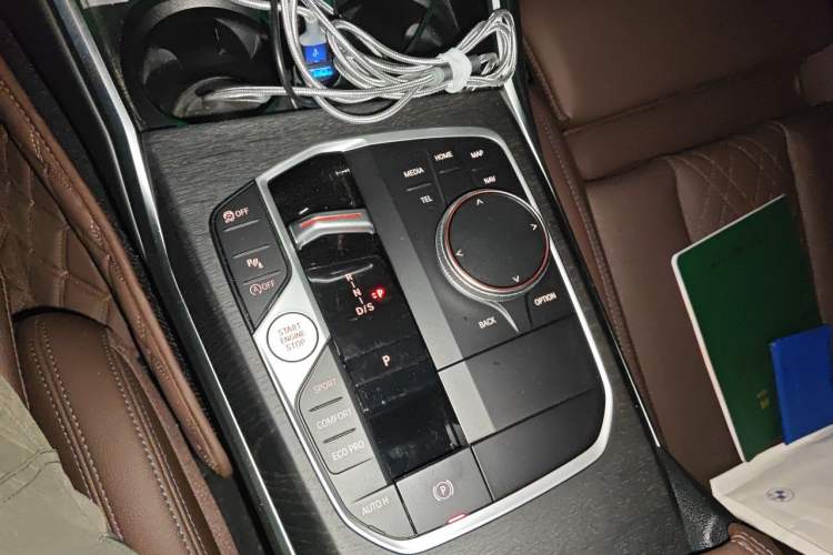 Used BMW 3 Series 2023 325i M Sport Package Gear Lever