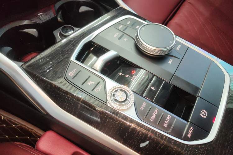 Used BMW 3 Series 2023 325Li M Sport Package Gear Lever