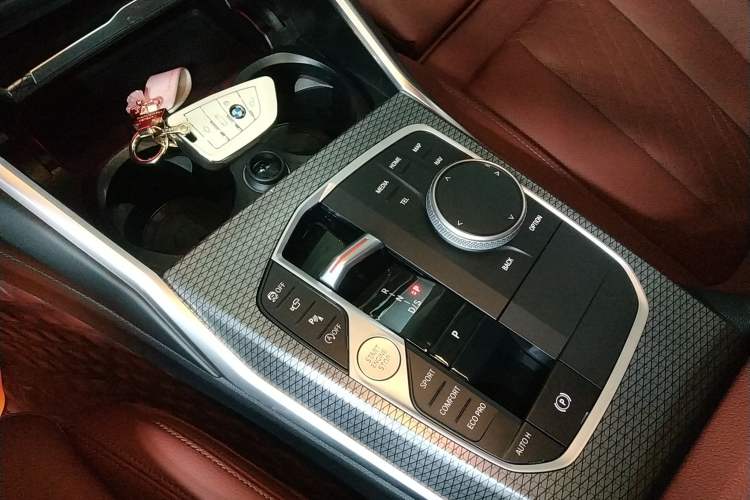 Used BMW 3 Series 2023 325Li M Sport Night Edition Package Gear Lever