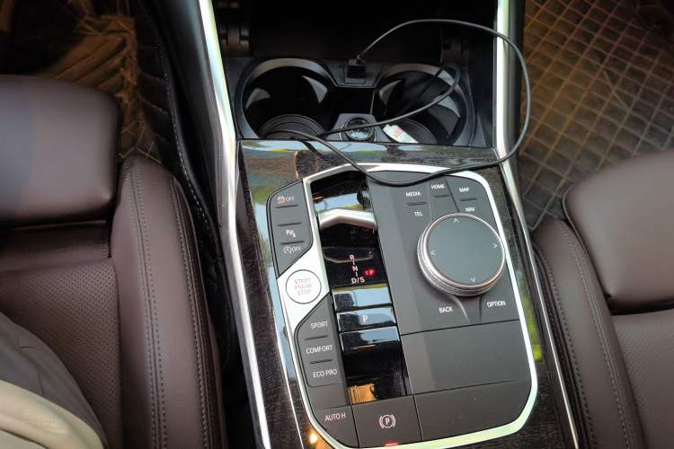 Used BMW 3 Series 2023 325Li M Sport Package Gear Lever