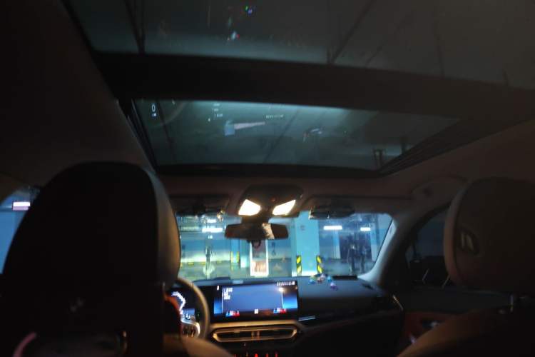 Used BMW 3 Series 2023 325Li M Sport Night Edition Package Headliner