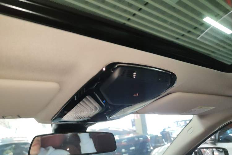 Used BMW 3 Series 2023 325Li M Sport Package Headliner