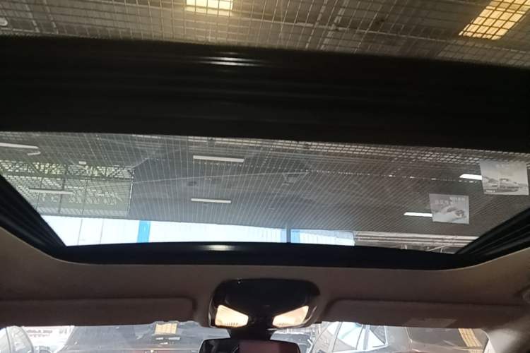 Used BMW 3 Series 2023 325Li M Sport Night Edition Package Headliner