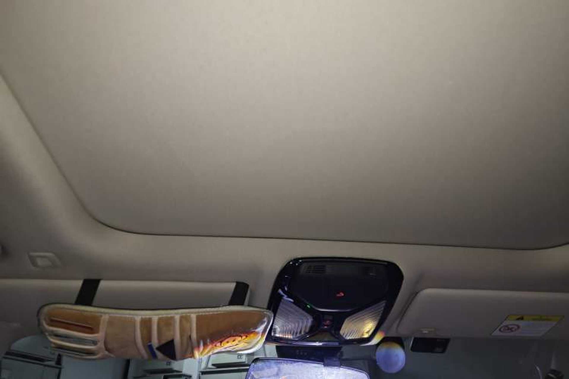 Used BMW 3 Series 2023 325i M Sport Package Headliner