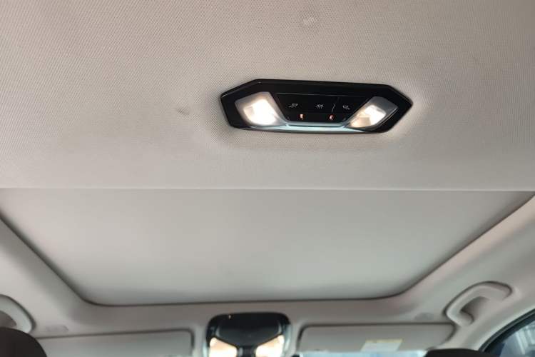 Used BMW 3 Series 2023 325i M Sport Night Edition Package Headliner