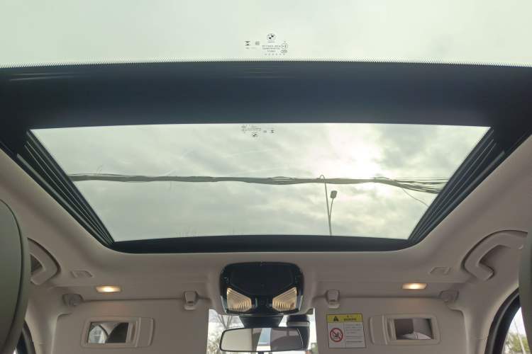 Used BMW 3 Series 2023 325Li M Sport Package Headliner