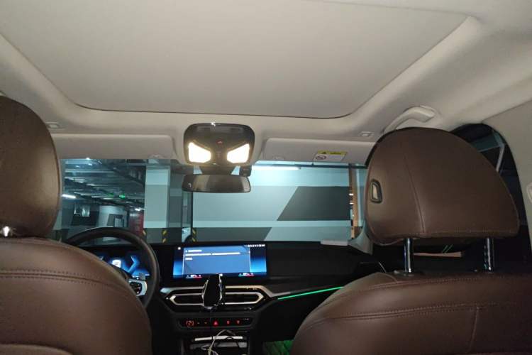 Used BMW 3 Series 2023 325i M Sport Package Headliner
