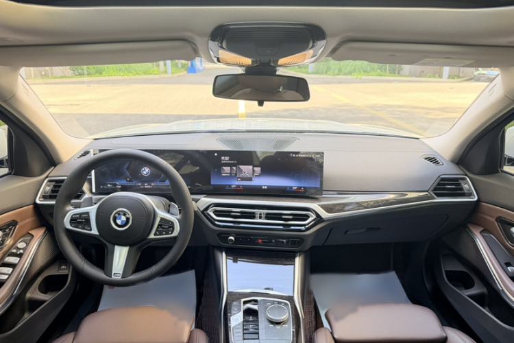 Used BMW 3 Series 2023 325Li M Sport Package Interior 1