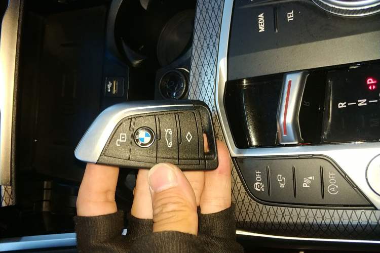 Used BMW 3 Series 2023 325i M Sport Night Edition Package Interior 1