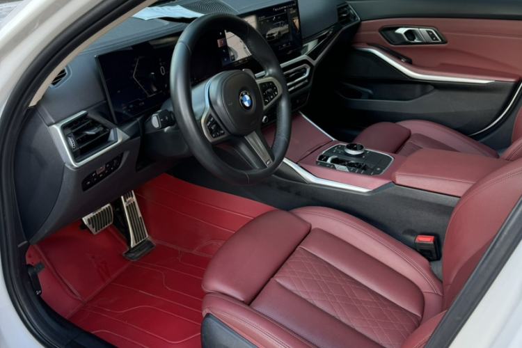 Used BMW 3 Series 2023 320Li M Sport Package Interior 1