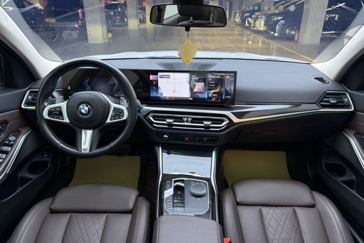 Used BMW 3 Series 2023 325Li M Sport Package Interior 1