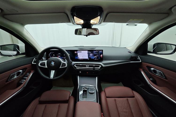 Used BMW 3 Series 2023 325i M Sport Package Interior 1