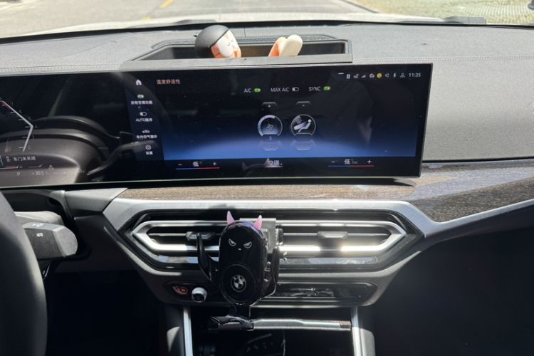 Used BMW 3 Series 2023 325Li M Sport Package Interior 13